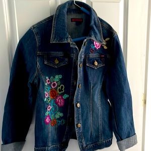 Vintage Never Worn! Women’s Yuka Jeans Jacket. Embroidered. Size Large. RARE!